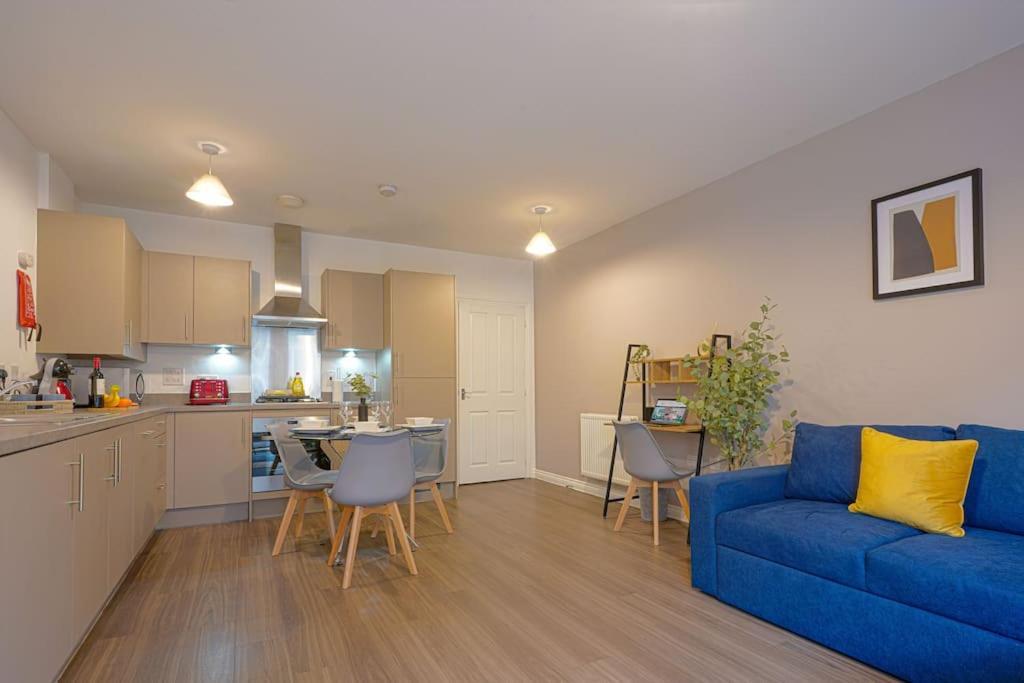Luxury Campbell Park Apartments In Central Mk With Balcony, Free Parking & Smart Tv With Netflix By Yoko Property Milton Keynes Exteriér fotografie