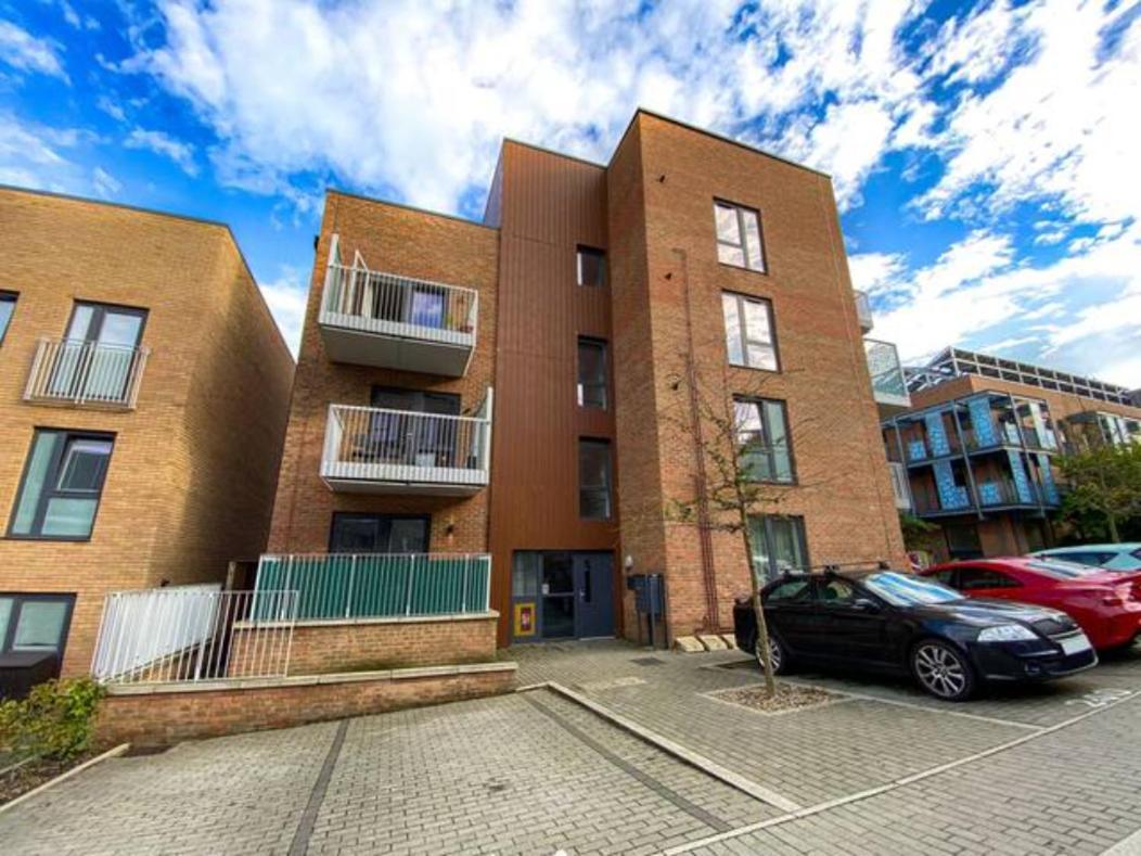 Luxury Campbell Park Apartments In Central Mk With Balcony, Free Parking & Smart Tv With Netflix By Yoko Property Milton Keynes Exteriér fotografie